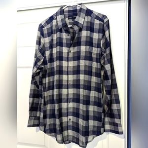 NWOT Five Four Men's long sleeve plaid Button down‎ w/ pockets. Men's Large